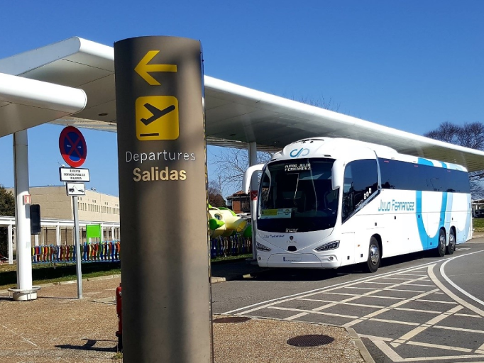 Autocares Julio Fernández - Transfers a aeropuertos y estaciones